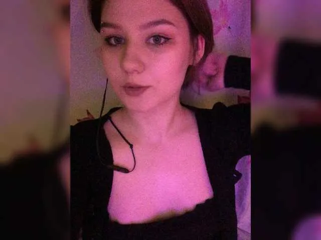 Live sex webcam photo for karin18-k #272989812