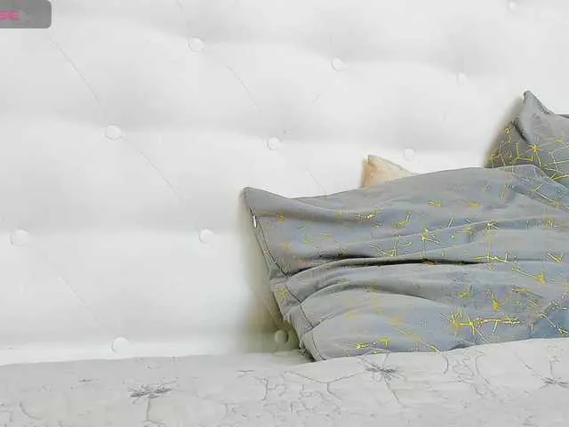 Live sex webcam photo for karissia-x #291457724