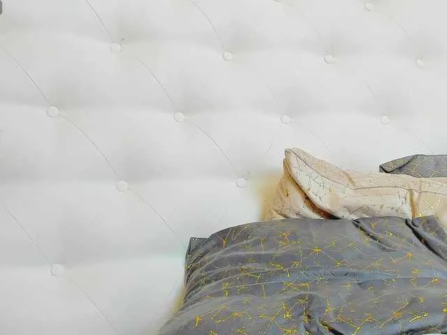 Live sex webcam photo for karissia-x #291607841