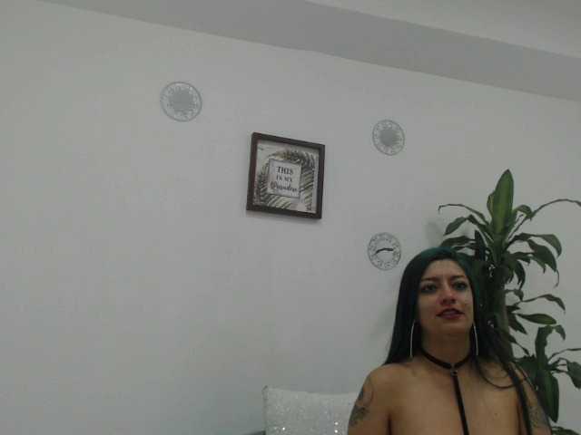 Live sex webcam photo for karla-ruby1a #274317572