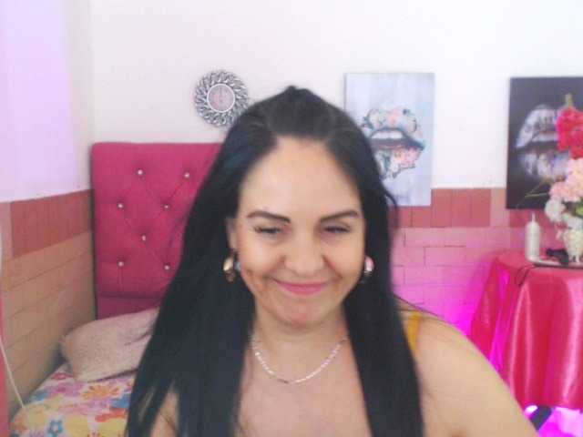 Live sex webcam photo for karla-suggar #272234386