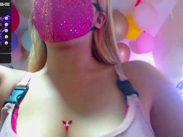 Live sex webcam photo for karlagrey #272171547