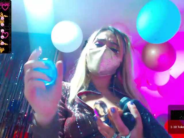 Live sex webcam photo for karlagrey #272520064