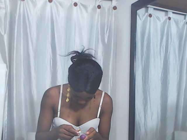 Live sex webcam photo for karlapetters #275565809