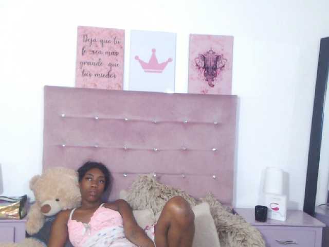 Live sex webcam photo for karlapetters #276751668