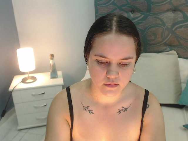 Live sex webcam photo for karleymoore #271844676