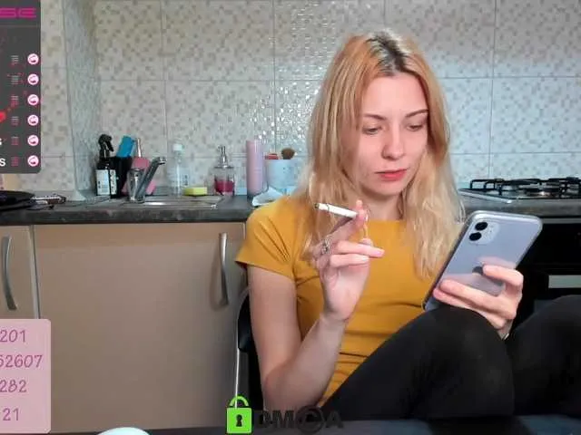 Live sex webcam photo for karo131324 #271914498