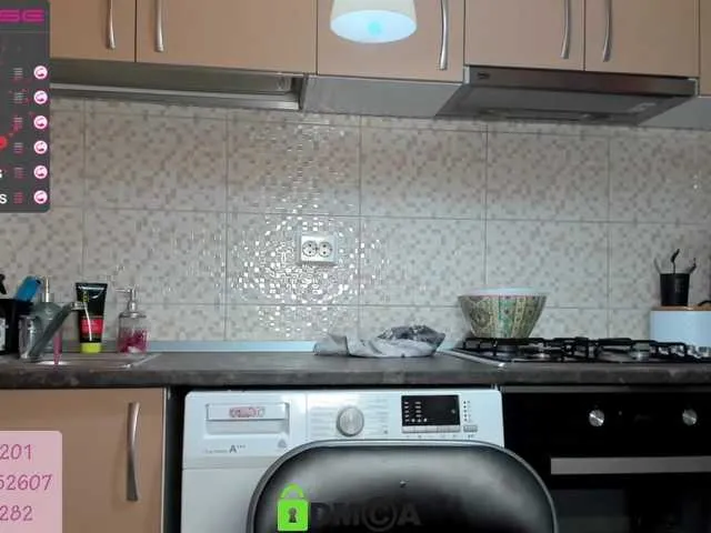 Live sex webcam photo for karo131324 #272051593