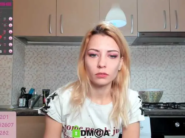 Live sex webcam photo for karo131324 #272067867