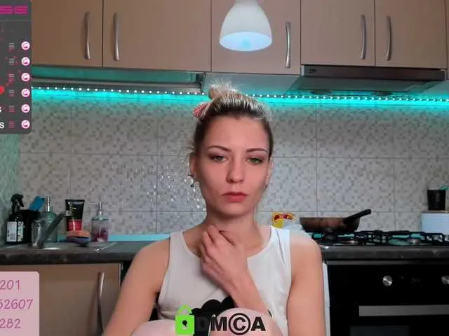 Live sex webcam photo for karo131324 #272092641