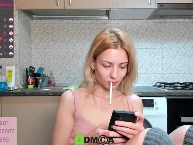 Live sex webcam photo for karo131324 #272246946