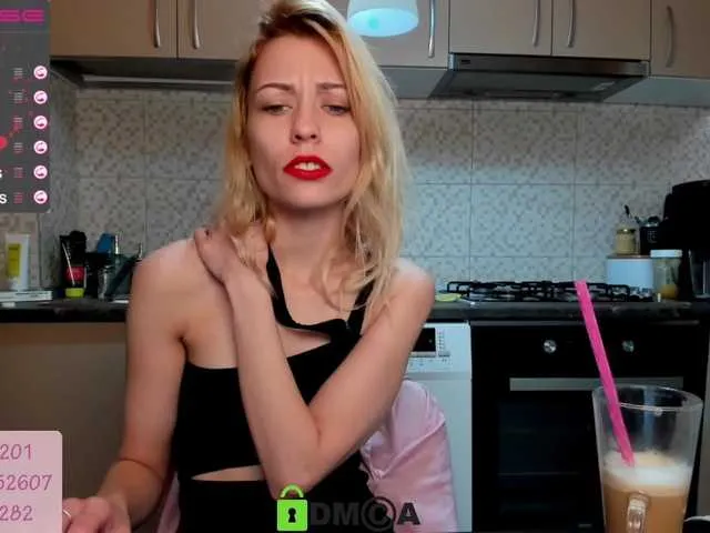 Live sex webcam photo for karo131324 #272396146