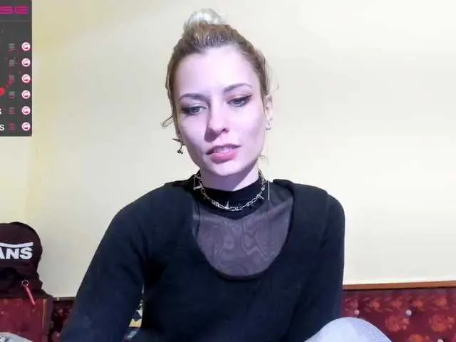 Live sex webcam photo for karo131324 #272656282