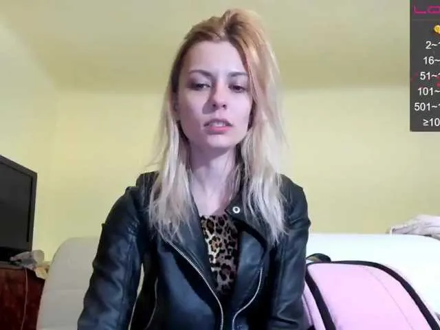 Live sex webcam photo for karo131324 #272843158