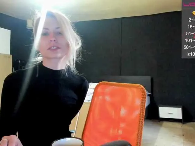 Live sex webcam photo for karo131324 #273127524