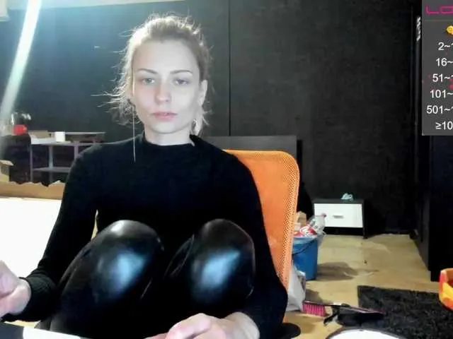 Live sex webcam photo for karo131324 #273129952