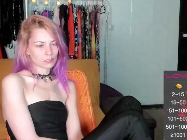 Live sex webcam photo for karo131324 #273516837