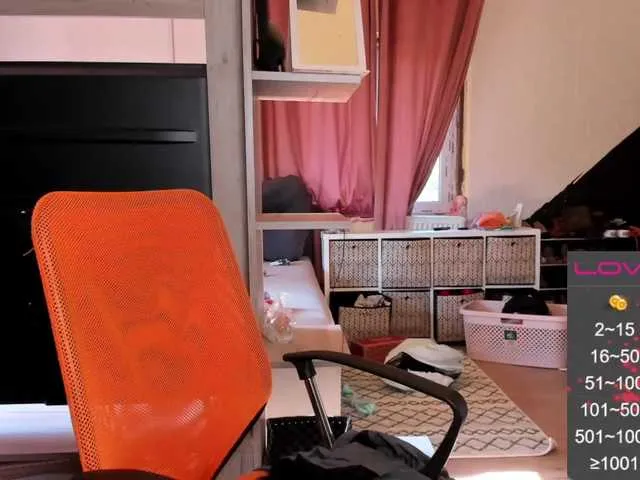 Live sex webcam photo for karo131324 #274256086