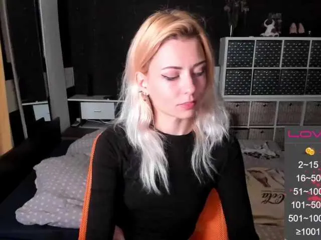 Live sex webcam photo for karo131324 #275375727