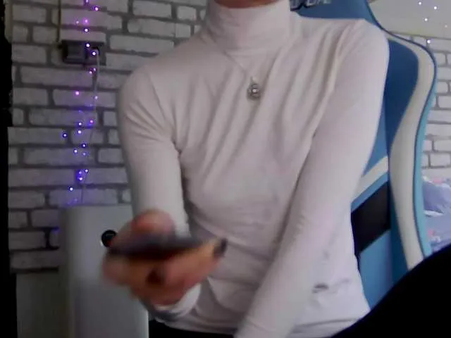 Live sex webcam photo for karo131324 #276202781