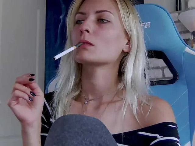 Live sex webcam photo for karo131324 #276248056