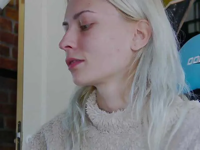 Live sex webcam photo for karo131324 #276514406