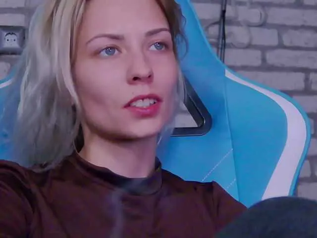 Live sex webcam photo for karo131324 #276662682