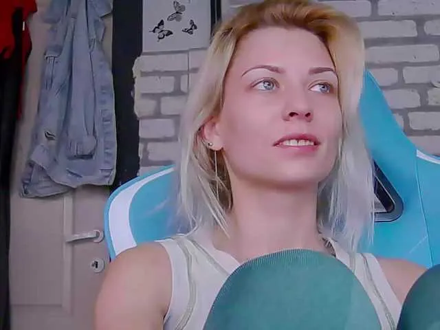 Live sex webcam photo for karo131324 #276708165