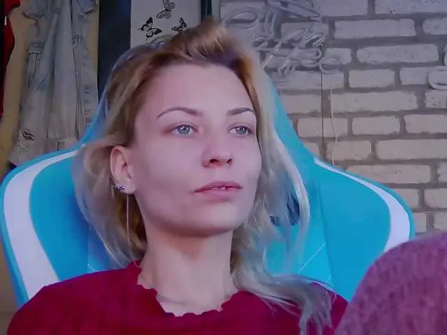 Live sex webcam photo for karo131324 #276715560