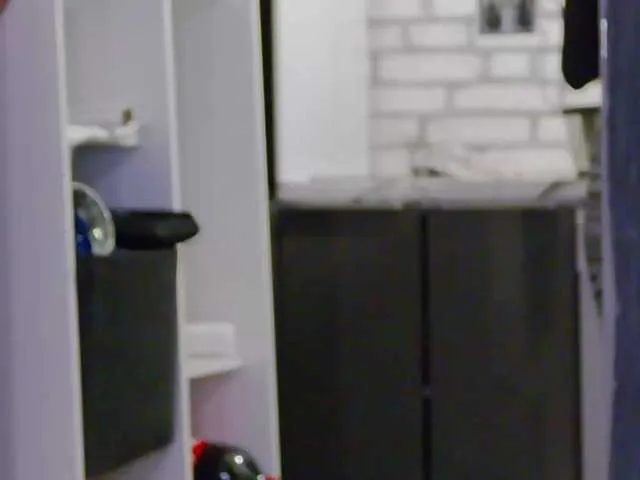 Live sex webcam photo for karo131324 #276740375