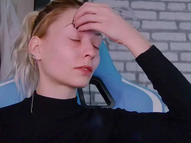 Live sex webcam photo for karo131324 #276815021