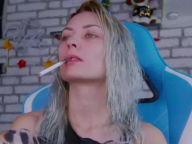 Live sex webcam photo for karo131324 #276885625