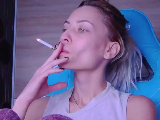 Live sex webcam photo for karo131324 #277041608