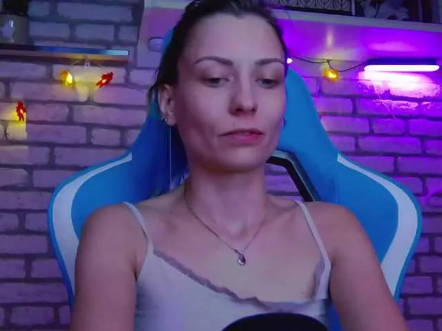 Live sex webcam photo for karo131324 #277078591