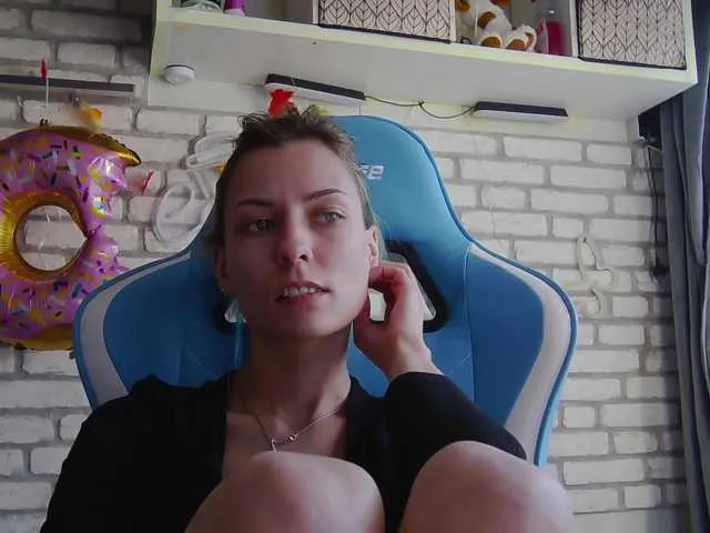 Live sex webcam photo for karo131324 #277165047