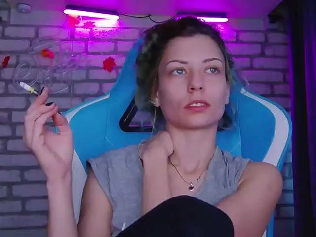 Live sex webcam photo for karo131324 #277177556