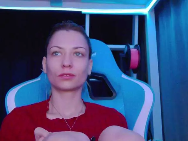 Live sex webcam photo for karo131324 #277398592