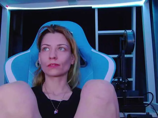 Live sex webcam photo for karo131324 #277463527