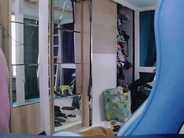 Live sex webcam photo for karo131324 #277546652