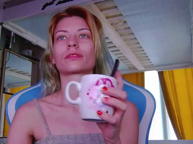 Live sex webcam photo for karo131324 #277662858