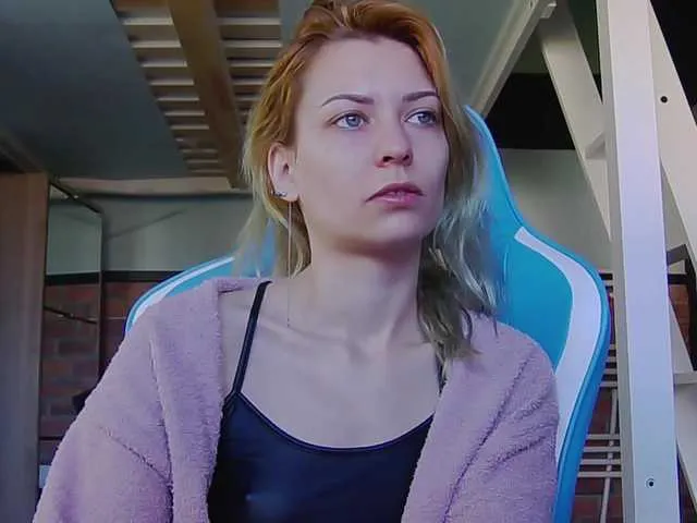 Live sex webcam photo for karo131324 #277721391