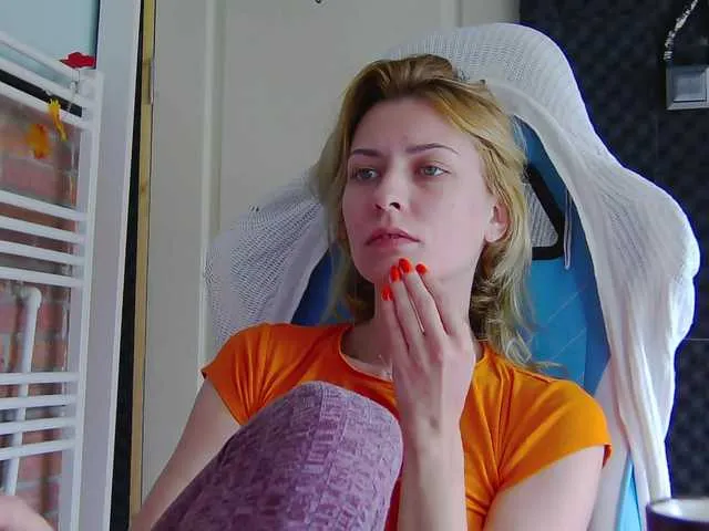 Live sex webcam photo for karo131324 #277894680