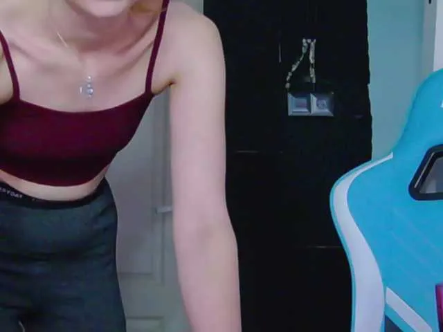 Live sex webcam photo for karo131324 #277927798