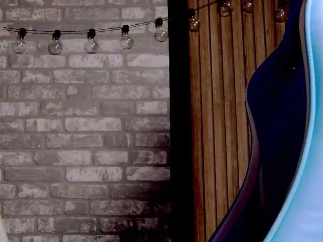 Live sex webcam photo for karo131324 #290562622