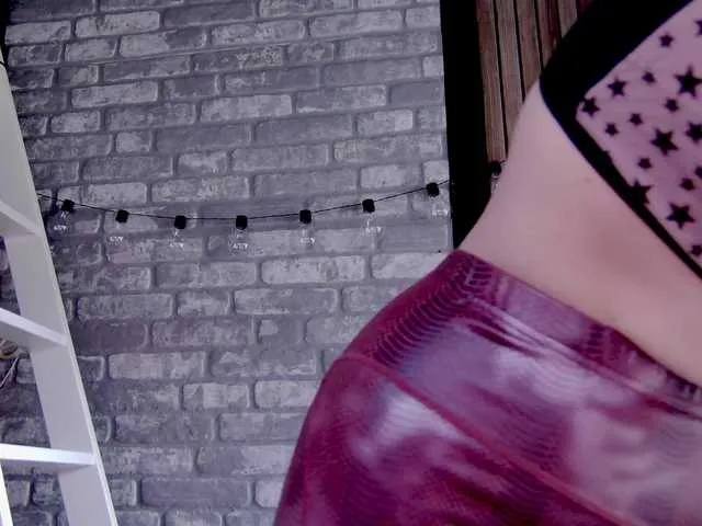 Live sex webcam photo for karo131324 #290581964