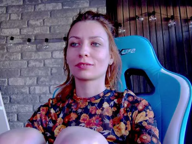 Live sex webcam photo for karo131324 #290599360