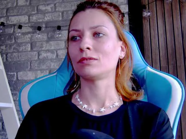 Live sex webcam photo for karo131324 #290600345