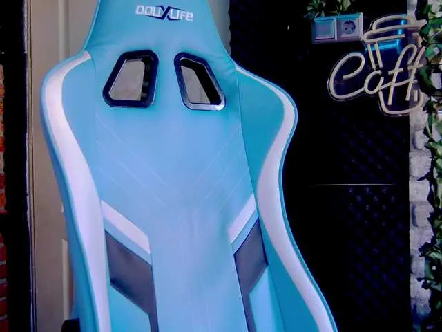 Live sex webcam photo for karo131324 #290918829