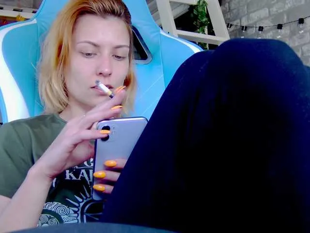 Live sex webcam photo for karo131324 #290970453