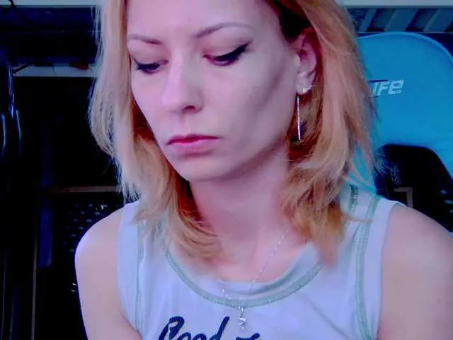 Live sex webcam photo for karo131324 #291049354